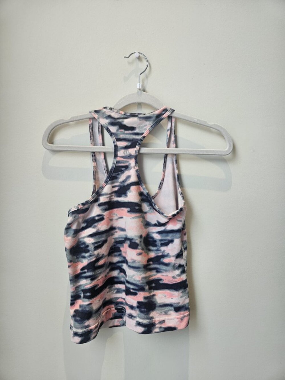LULULEMON Cool Racerback Tank - Size 4 - Picture 3 of 3